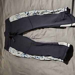 Lululemon capri leggings